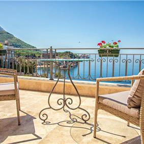 11 bedroom seafront villa with infinity pool near Budvar, sleeps 22